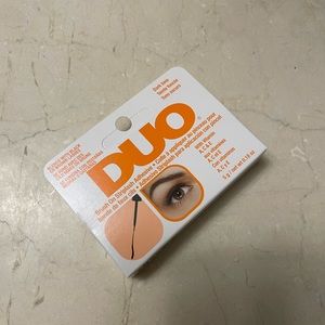 ✨ DUO brush on strip lash adhesive in black ✨